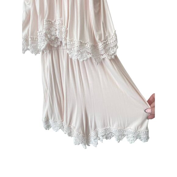 LOVERS AND FRIENDS LIGHT PINK NICKI HALTER ROMPER XS - Picture 4 of 9